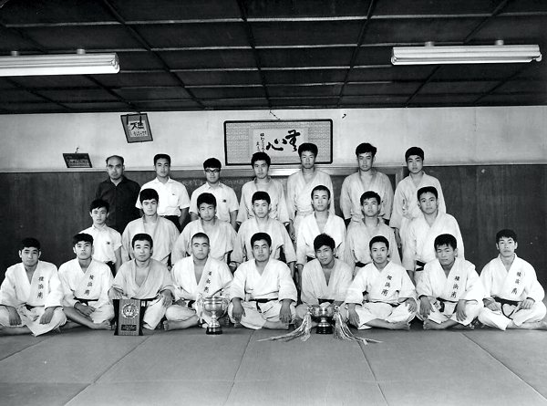 1965 Minami High School Judo Team
