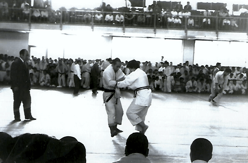 Sensei Eiko Saito competing at the Kodokan