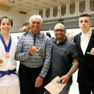 Drei Generationen von Judo, Keanu, Rocky, Keoni und Kalani