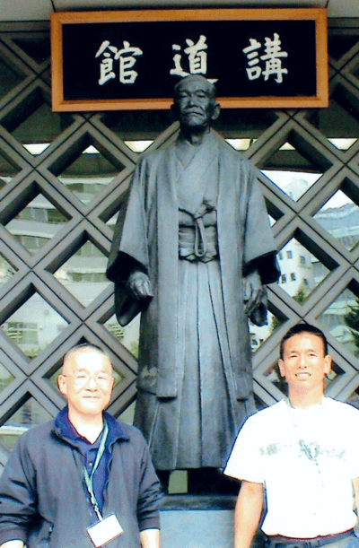 At the Kodokan with his longtime coach Gearld Uyeno.