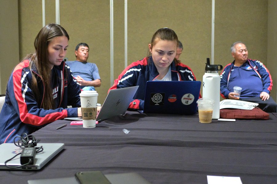 Julia, Hannah and Larry Tsutsui